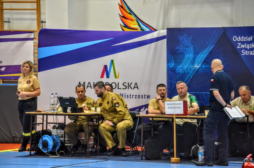Wojewódzkie Halowe Zawody Sportowo-Pożarnicze w Łapczycy