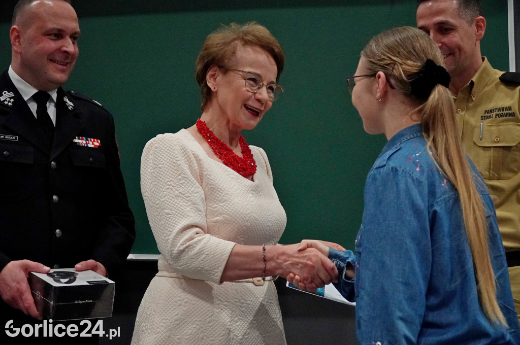 Eliminacje Powiatowe OTWP i nagrody za strażacki konkurs plastyczny