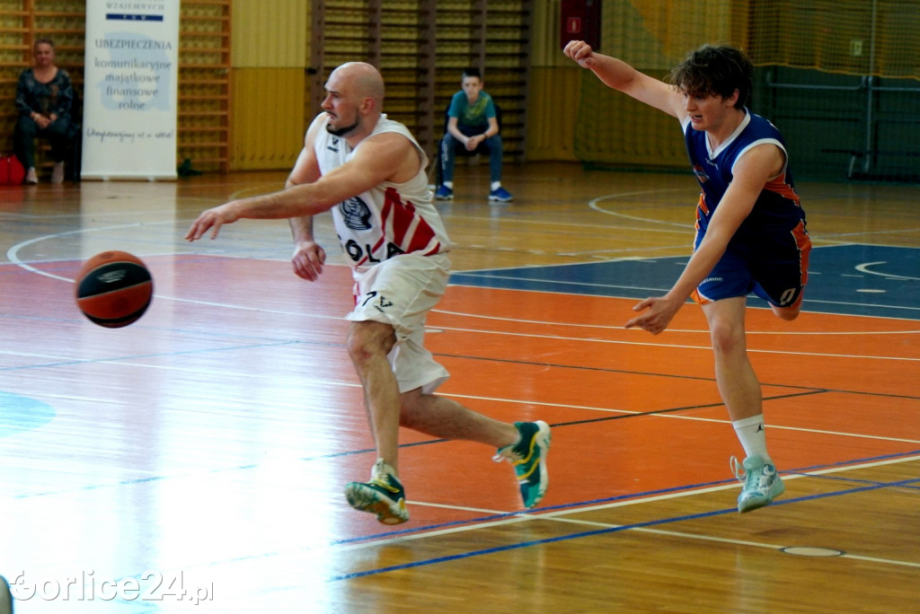 Turniej Koszykówki: MKS Gorlice - MUKS Piaseczno (12.04.)