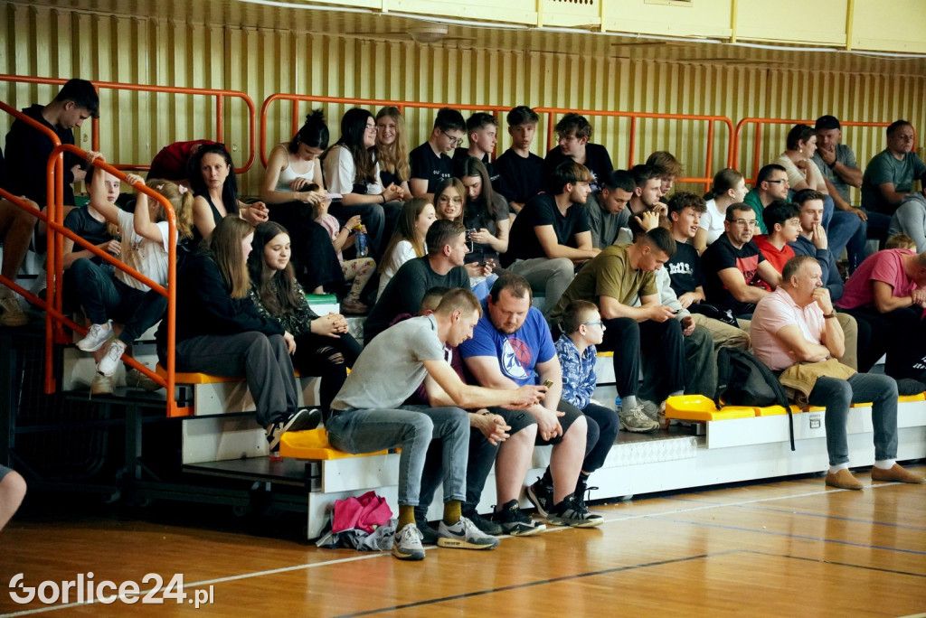 Turniej Koszykówki: MKS Gorlice - MUKS Piaseczno (12.04.)