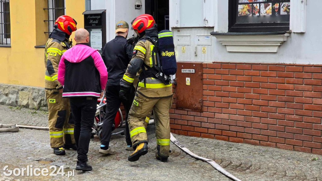 Pożar w centrum Gorlic (21.04.)