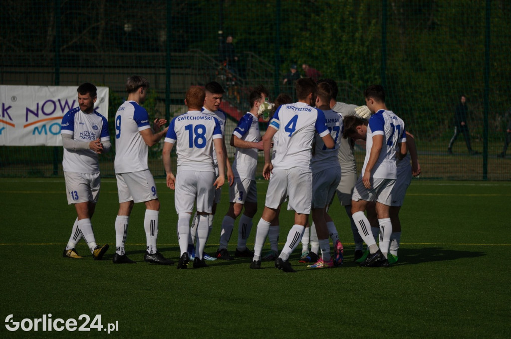 IV Liga: GKS Glinik - Niwa Nowa Wieś (27.04.)