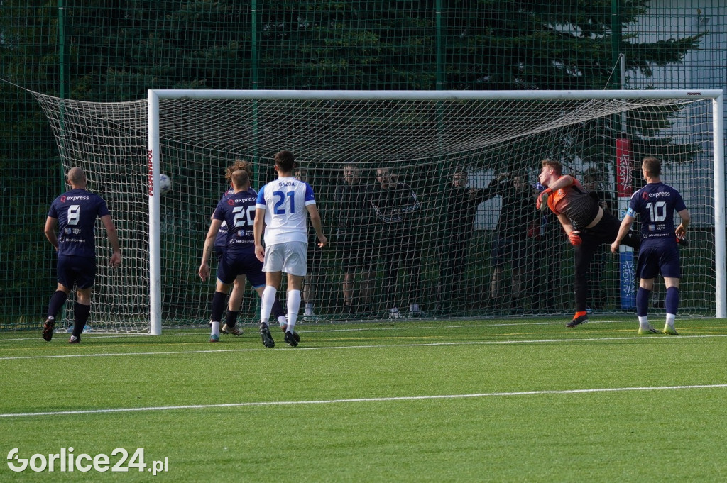 IV Liga: GKS Glinik - Niwa Nowa Wieś (27.04.)