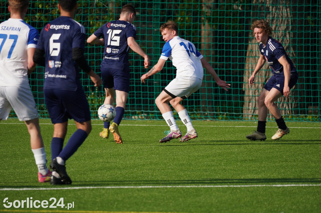 IV Liga: GKS Glinik - Niwa Nowa Wieś (27.04.)