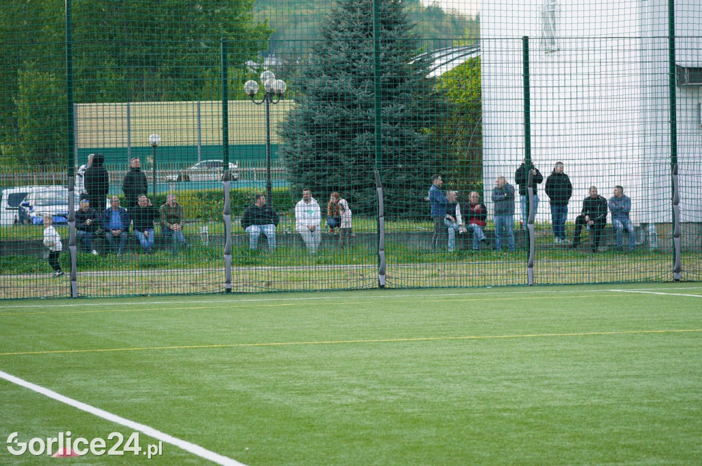 IV Liga: GKS Glinik - Niwa Nowa Wieś (27.04.)