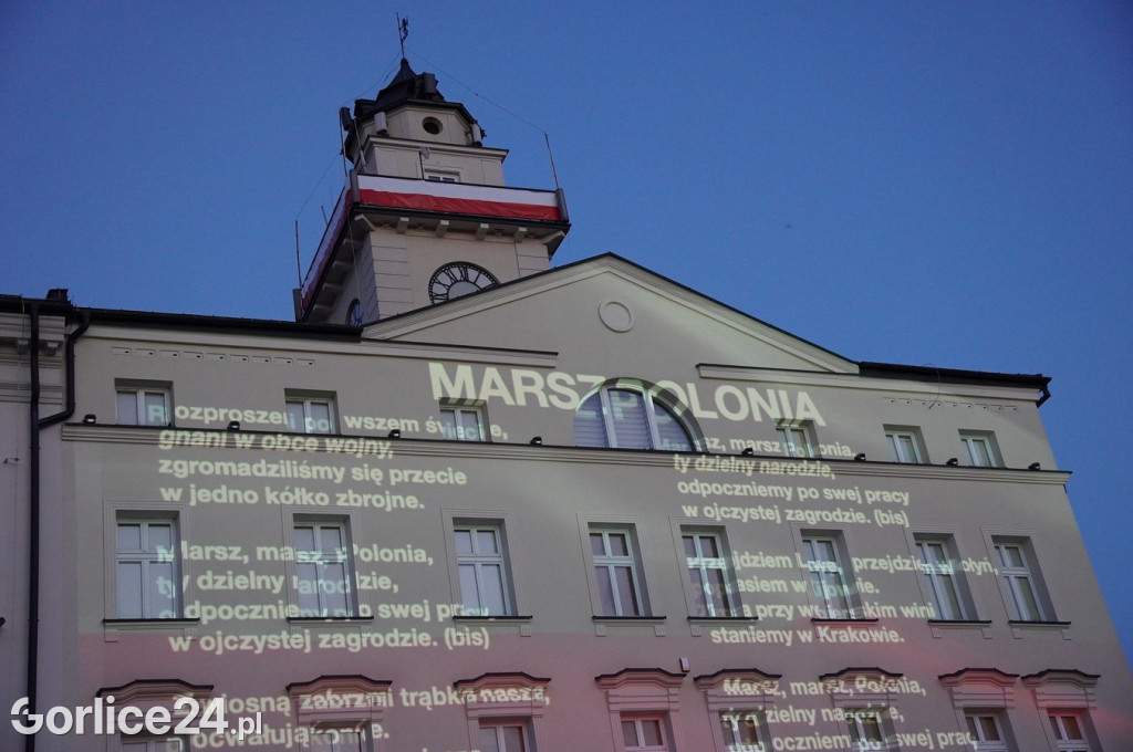 Patriotyczne śpiewanie i Mapping 3D na Ratuszu (01.05.)