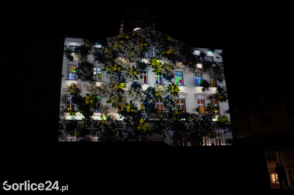 Patriotyczne śpiewanie i Mapping 3D na Ratuszu (01.05.)