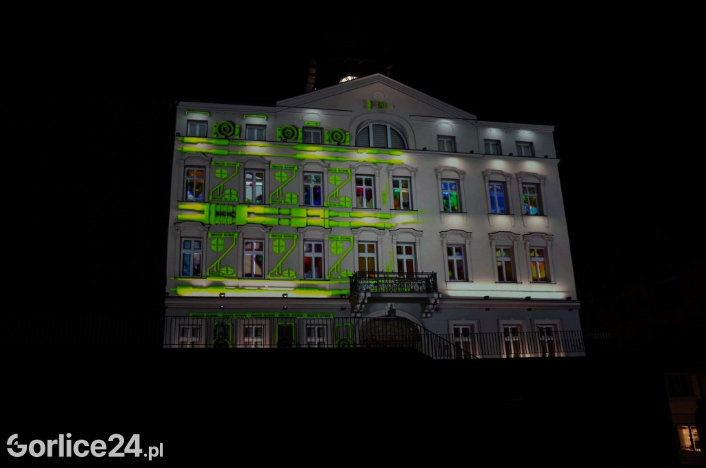 Patriotyczne śpiewanie i Mapping 3D na Ratuszu (01.05.)