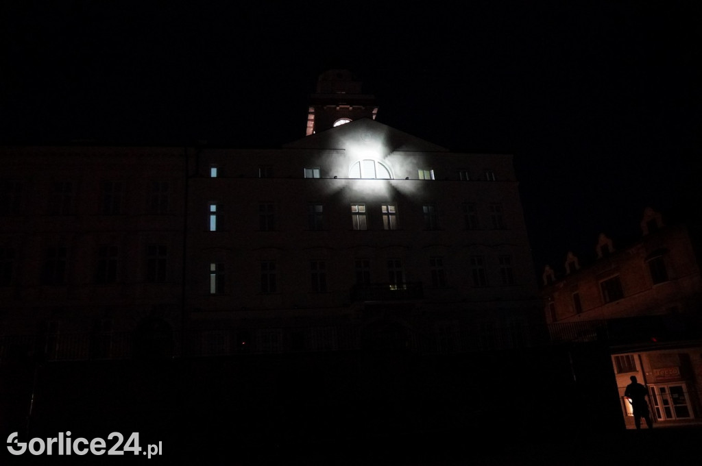 Patriotyczne śpiewanie i Mapping 3D na Ratuszu (01.05.)