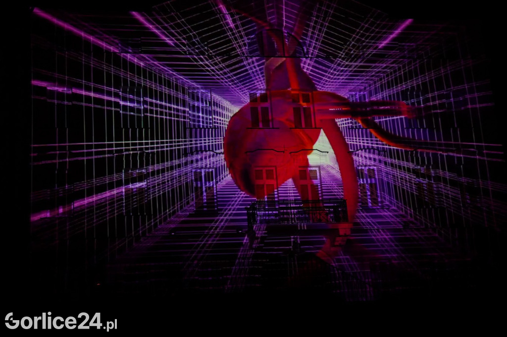 Patriotyczne śpiewanie i Mapping 3D na Ratuszu (01.05.)