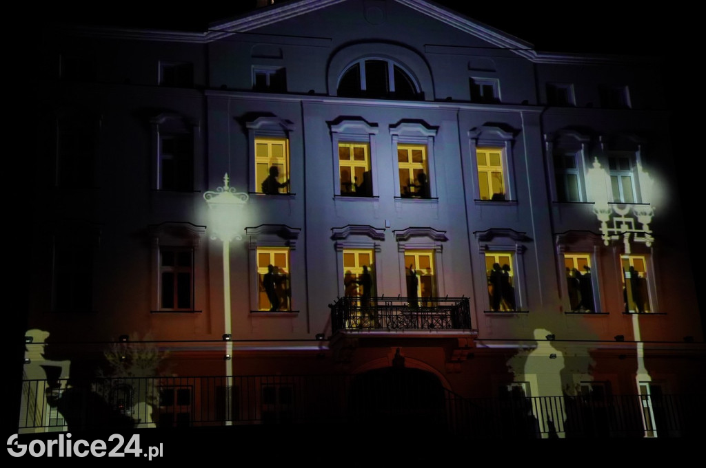 Patriotyczne śpiewanie i Mapping 3D na Ratuszu (01.05.)