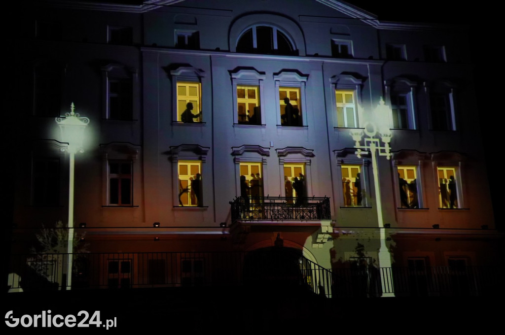 Patriotyczne śpiewanie i Mapping 3D na Ratuszu (01.05.)