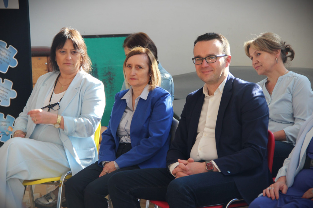 Światowy Dzień Autyzmu w Zespole Szkolno-Przedszkolnym im. Pionierów Przemysłu Naftowego