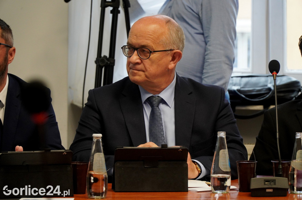 I Sesja Rady Powiatu (07.05.)