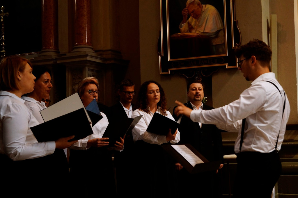 Koncert chóru Belfersingers w Bazylice Mniejszej