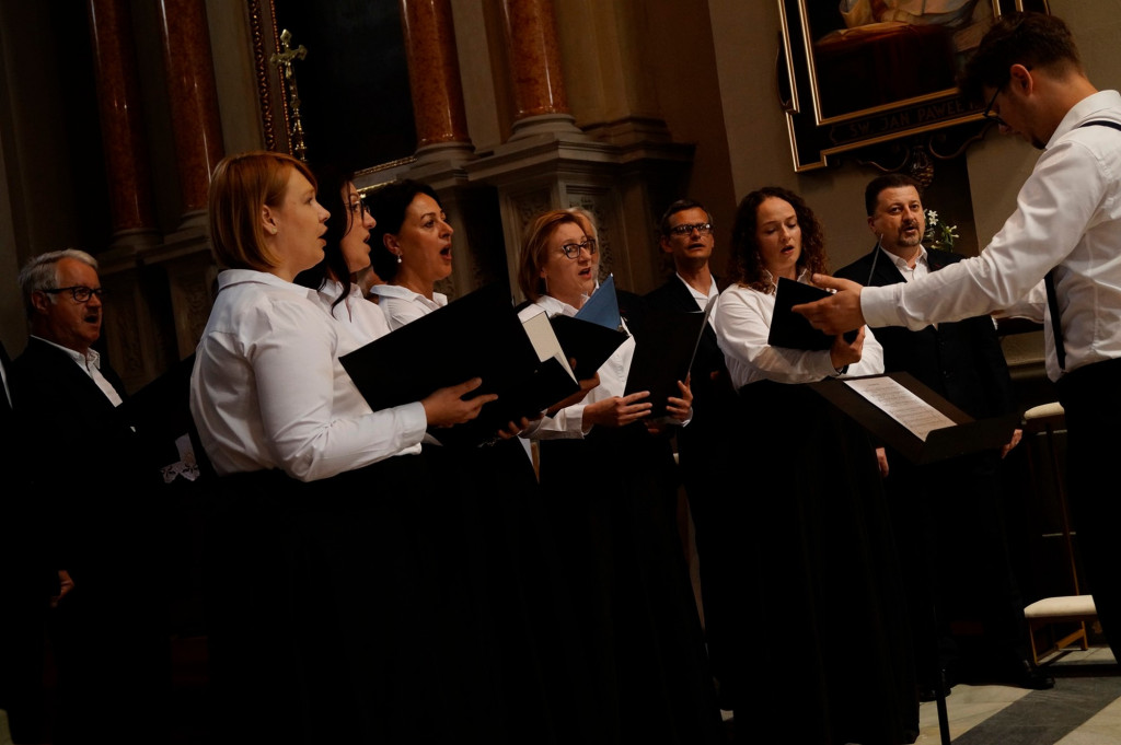 Koncert chóru Belfersingers w Bazylice Mniejszej