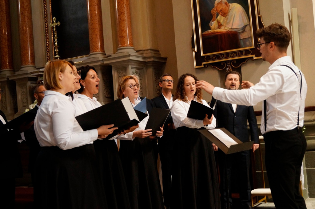 Koncert chóru Belfersingers w Bazylice Mniejszej