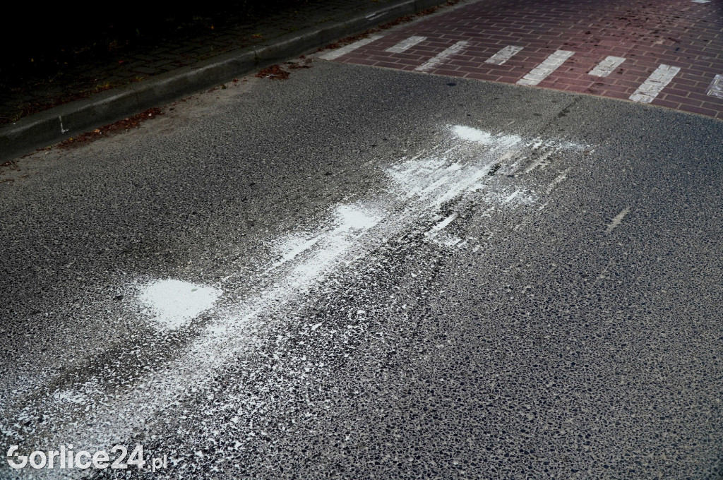 Próg zwalniający na ulicy Broniewskiego
