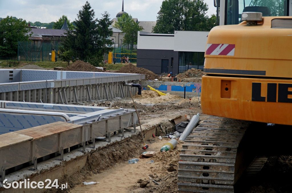 Remont odkrytego basenu w Gorlicach (30.05.)