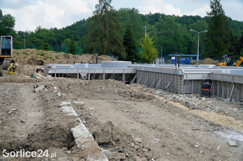 Remont odkrytego basenu w Gorlicach (30.05.)