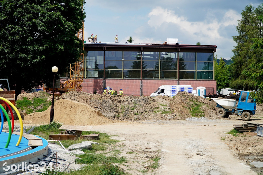 Remont odkrytego basenu w Gorlicach (30.05.)