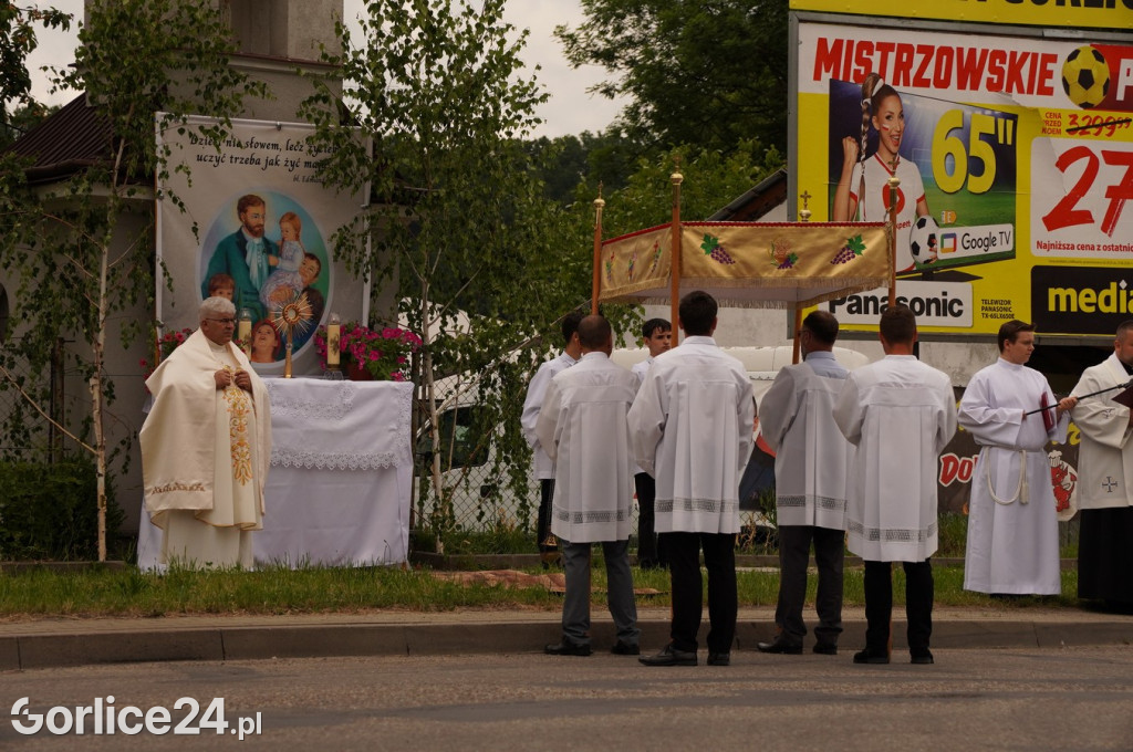 Boże Ciało - procesja w parafii św. Jadwigi Królowej