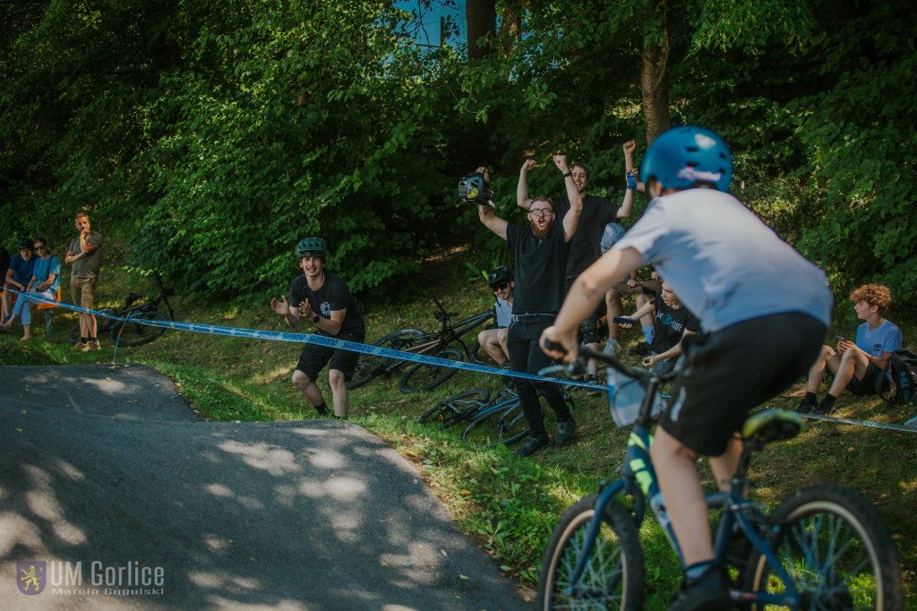 Zawody rowerowe na gorlickim pumptracku