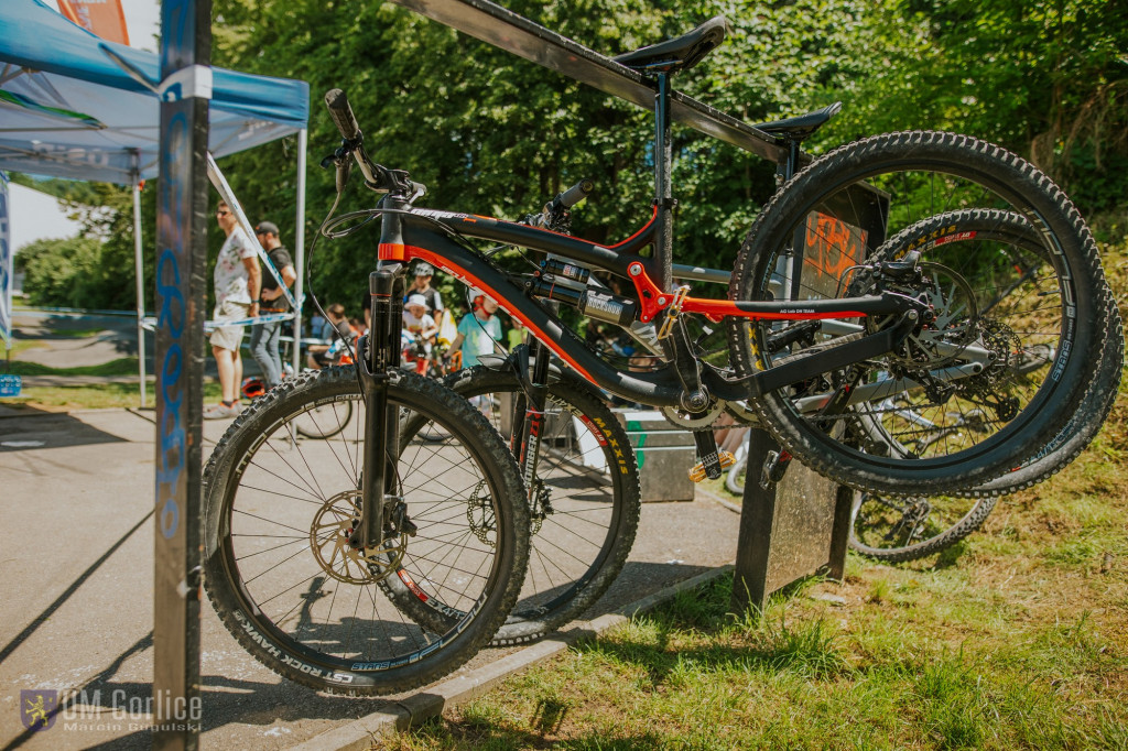 Zawody rowerowe na gorlickim pumptracku