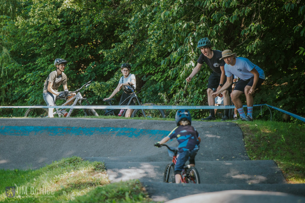 Zawody rowerowe na gorlickim pumptracku