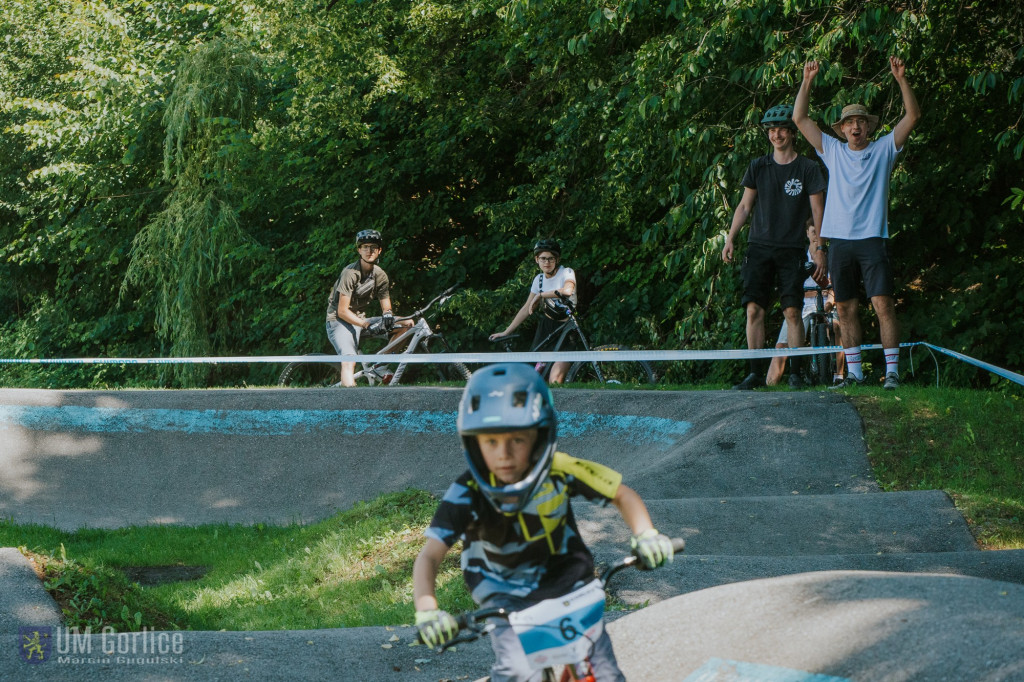 Zawody rowerowe na gorlickim pumptracku