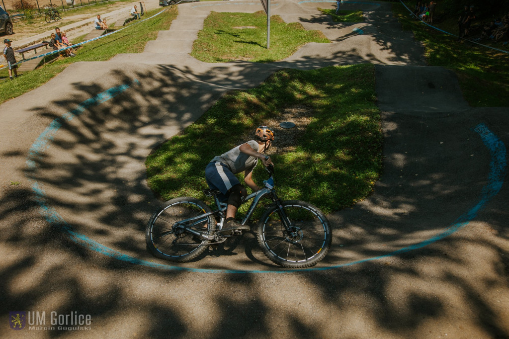 Zawody rowerowe na gorlickim pumptracku