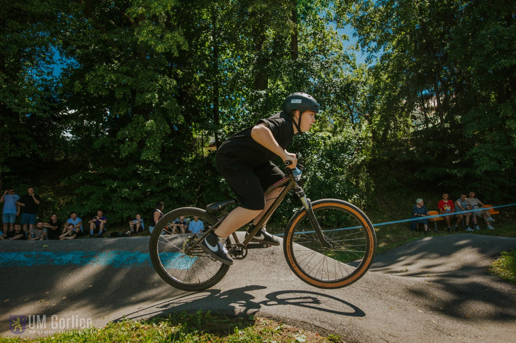 Zawody rowerowe na gorlickim pumptracku