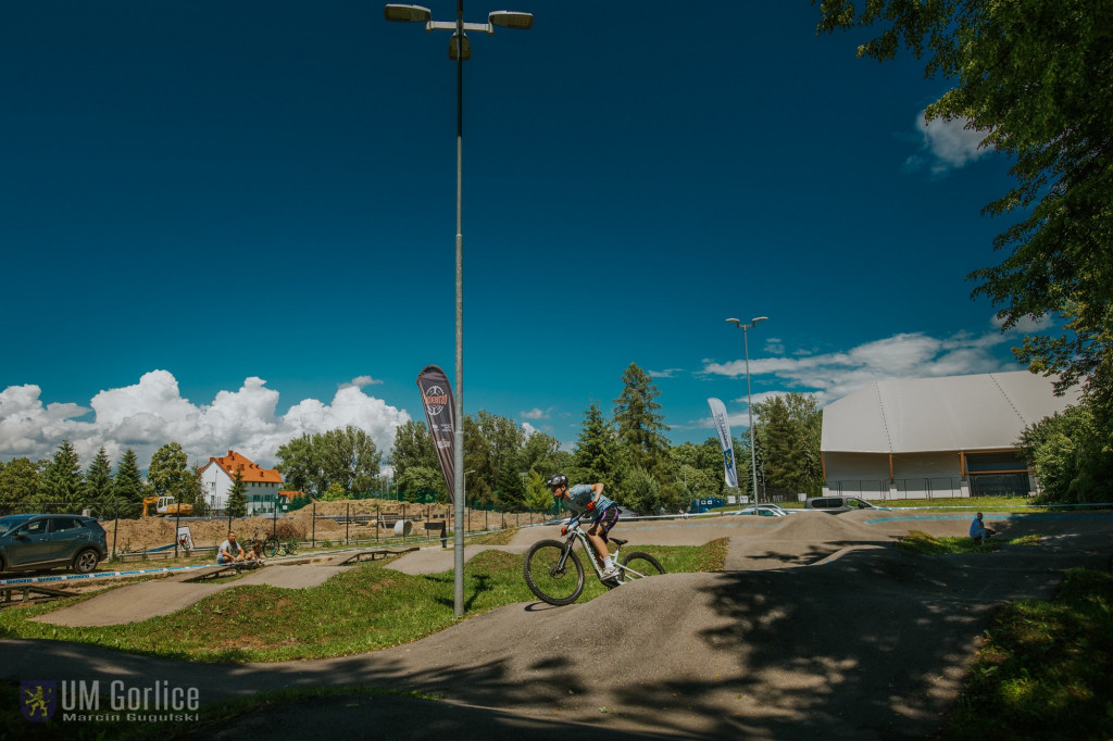 Zawody rowerowe na gorlickim pumptracku