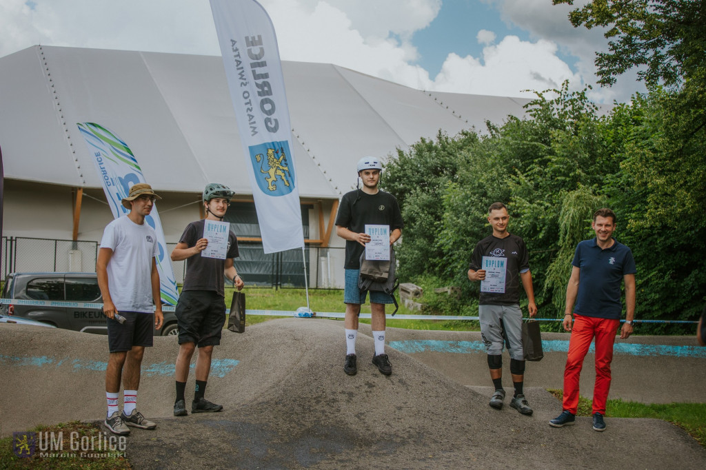 Zawody rowerowe na gorlickim pumptracku
