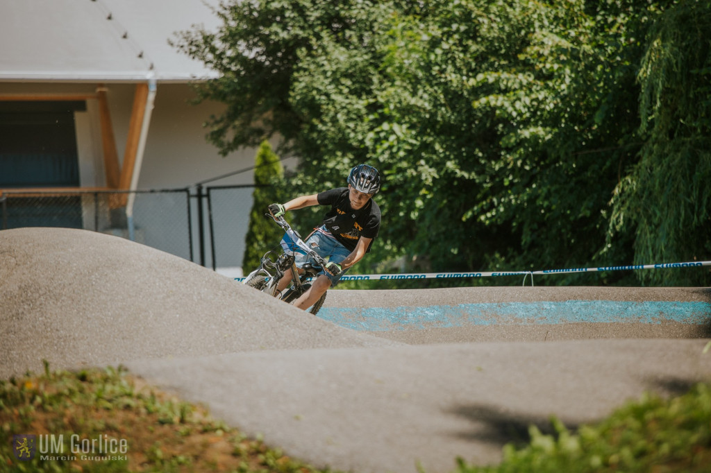 Zawody rowerowe na gorlickim pumptracku