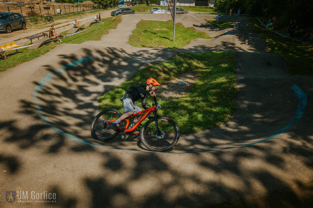 Zawody rowerowe na gorlickim pumptracku