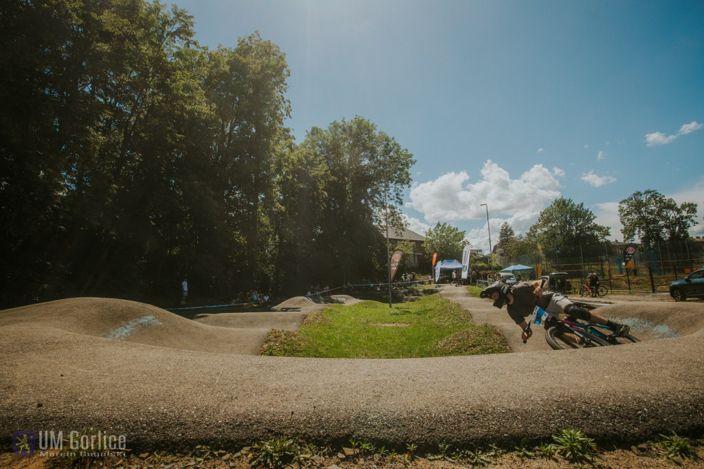 Zawody rowerowe na gorlickim pumptracku