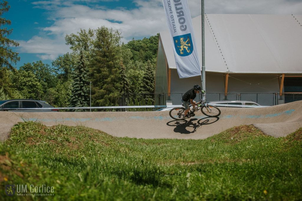 Zawody rowerowe na gorlickim pumptracku
