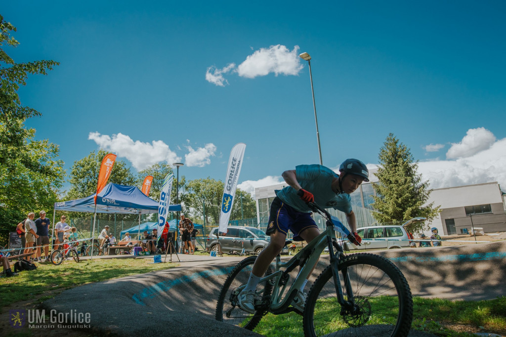 Zawody rowerowe na gorlickim pumptracku