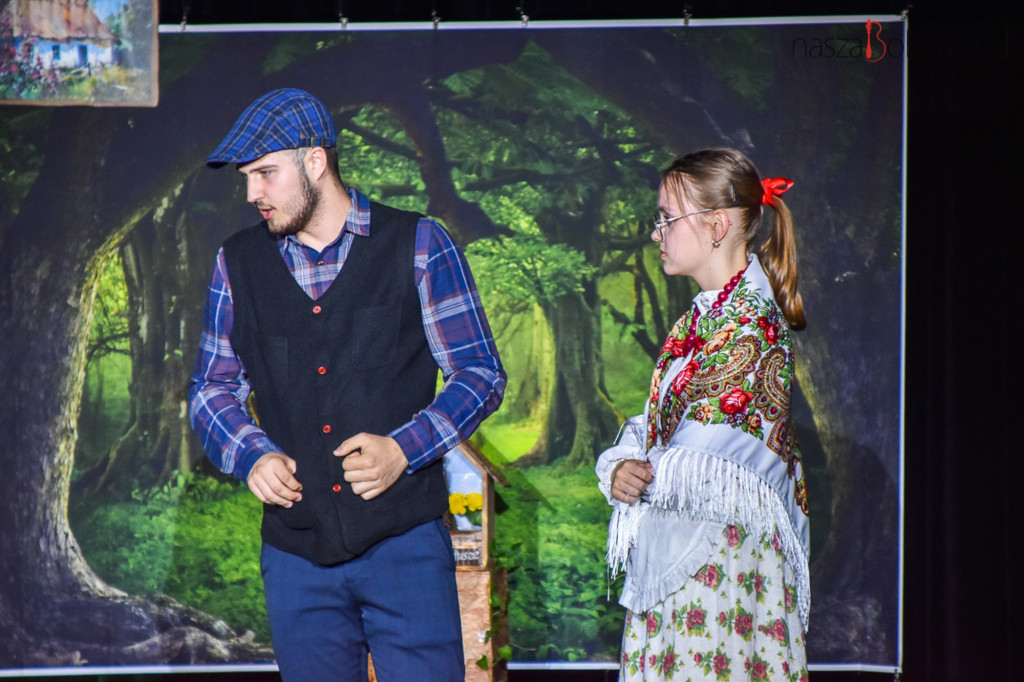 Spektakl Grupy Młodzieżowej z Siedlisk pt. „Gość Oczekiwany”