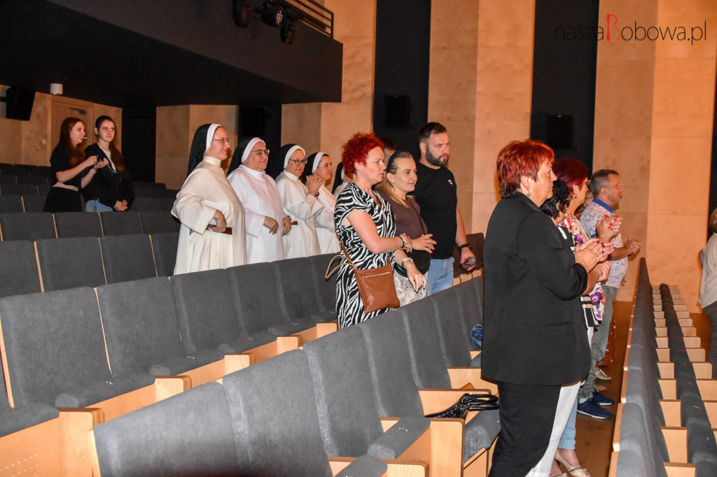 Spektakl Grupy Młodzieżowej z Siedlisk pt. „Gość Oczekiwany”