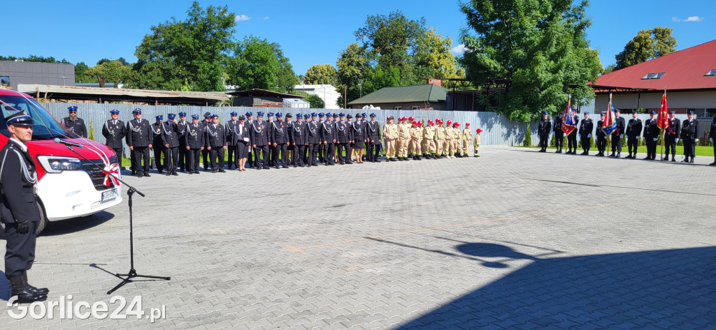 OSP Klęczany świętuje nowy samochód i remizę