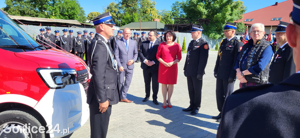 OSP Klęczany świętuje nowy samochód i remizę
