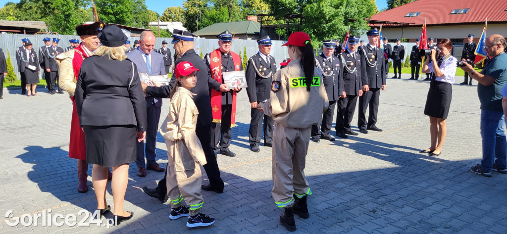 OSP Klęczany świętuje nowy samochód i remizę