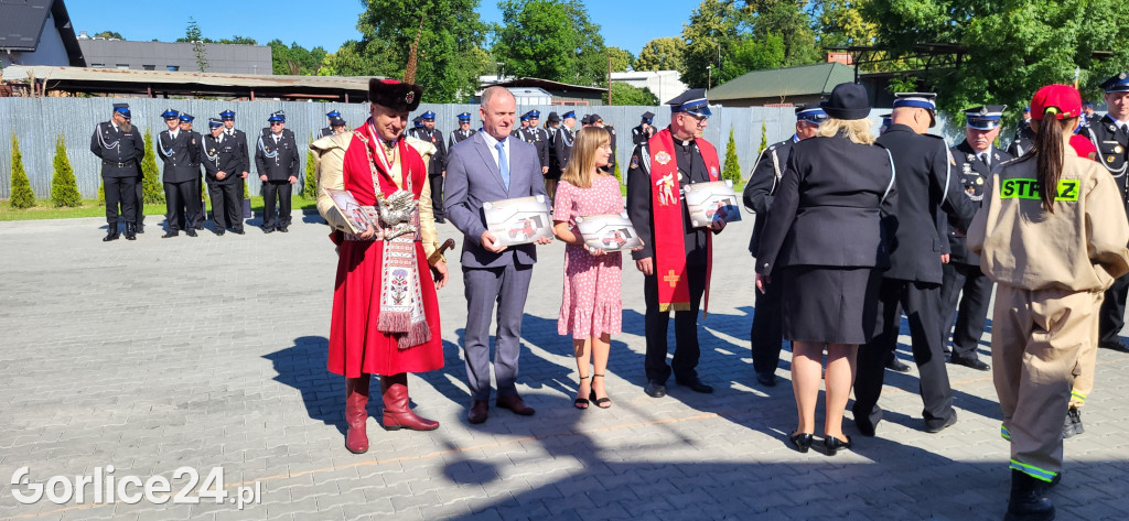 OSP Klęczany świętuje nowy samochód i remizę