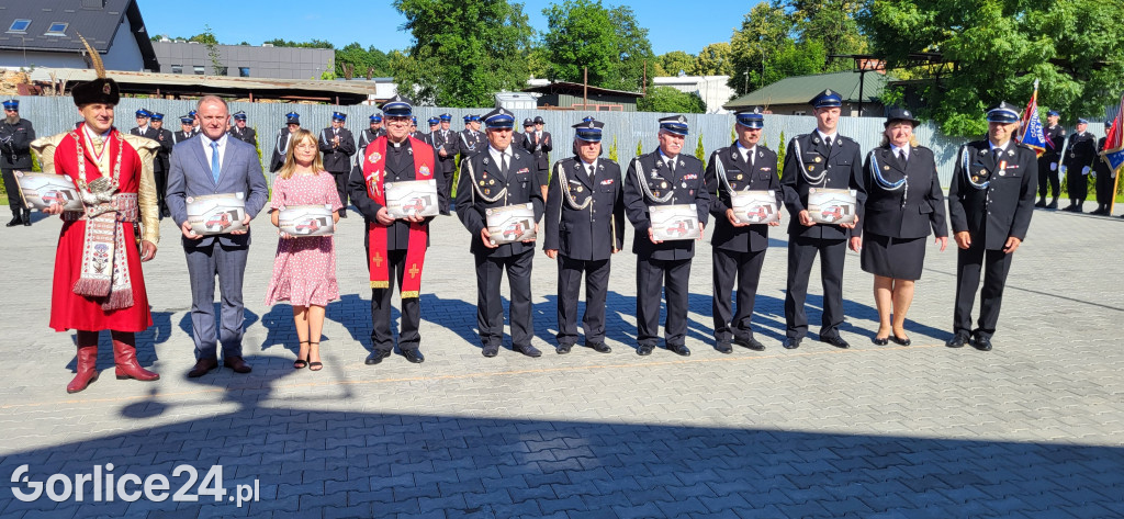 OSP Klęczany świętuje nowy samochód i remizę