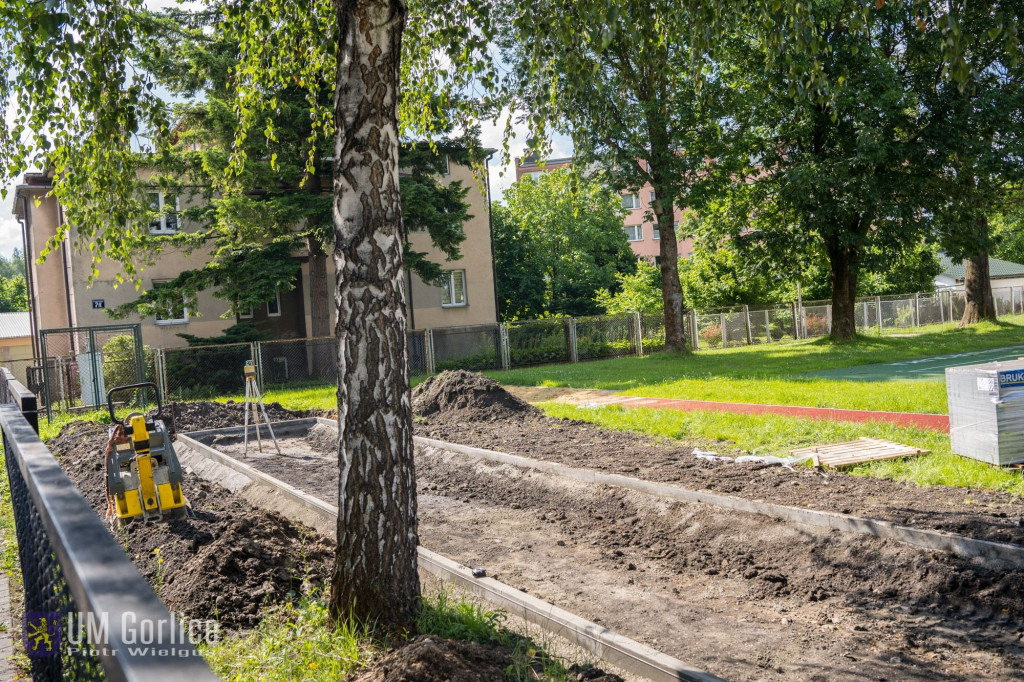Nowa bieżnia przy MZS nr 4 w Gorlicach