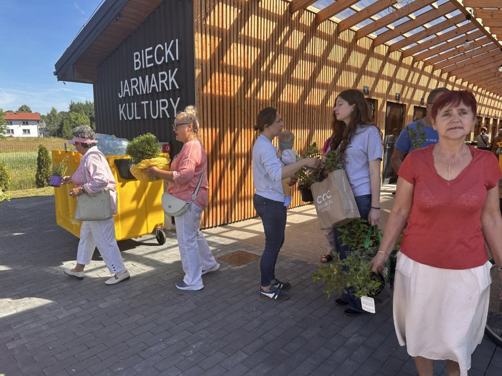 Eko-piknik pod nazwą „Wymień odpad na sadzonkę” w Bieczu