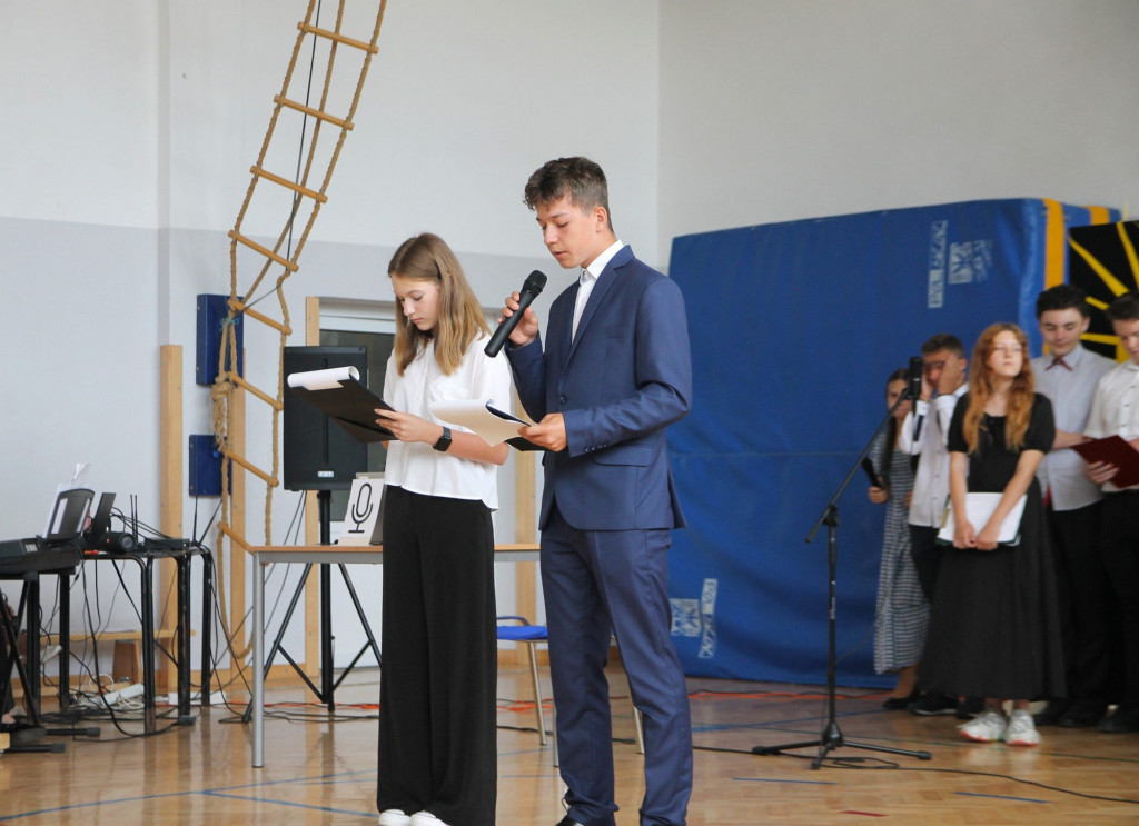 Uroczystość zakończenia roku szkolnego 2023/2024 w Sękowej