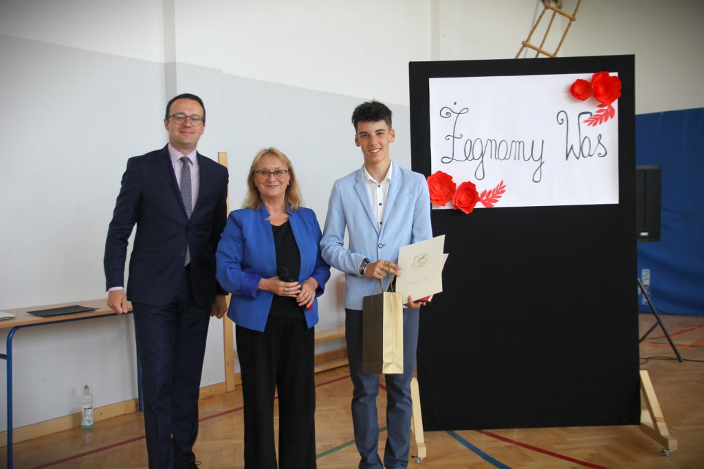 Uroczystość zakończenia roku szkolnego 2023/2024 w Sękowej